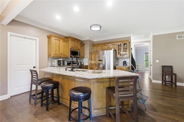 16289 S Lennox Street, Olathe, KS 66062