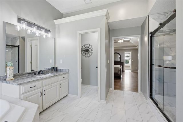 16289 S Lennox Street, Olathe, KS 66062
