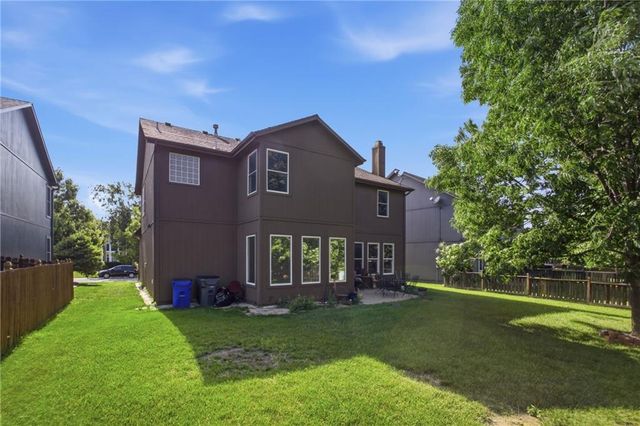 16289 S Lennox Street, Olathe, KS 66062