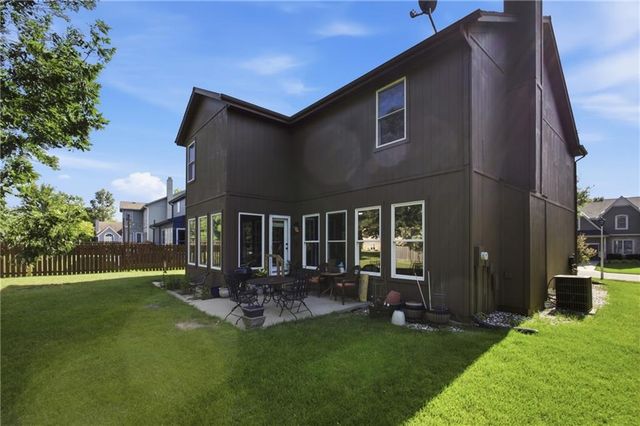 16289 S Lennox Street, Olathe, KS 66062