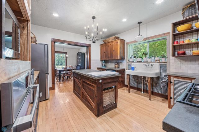 11552 110th Street S, Sabin, MN 56580