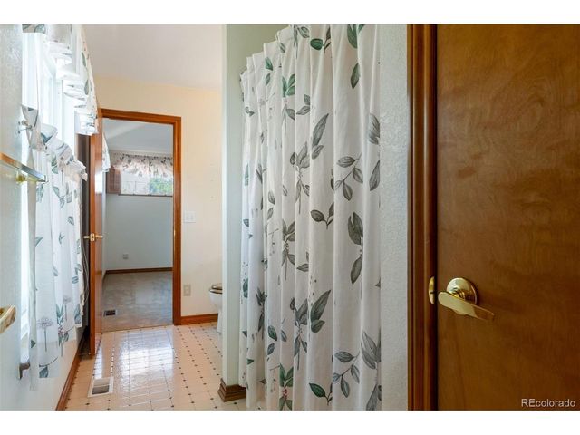 18876 E Powers Dr, Aurora, CO 80015