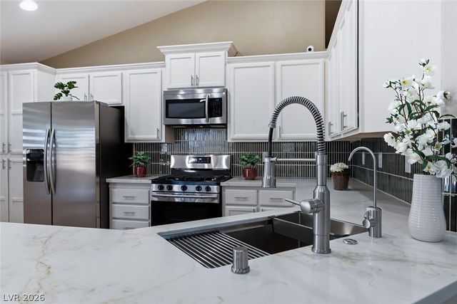 689 Mineral Hill Lane, Henderson, NV 89002