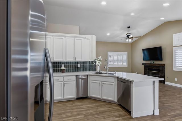 689 Mineral Hill Lane, Henderson, NV 89002