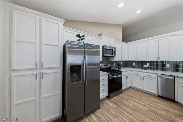 689 Mineral Hill Lane, Henderson, NV 89002