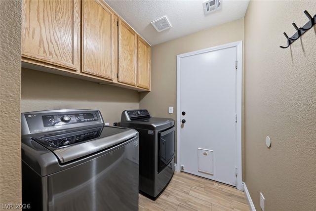 689 Mineral Hill Lane, Henderson, NV 89002