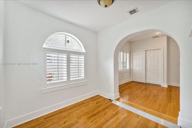 1102 Genoa St, Coral Gables, FL 33134