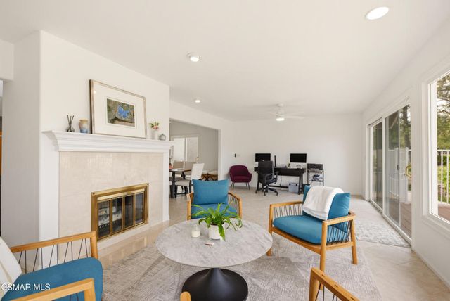 2379 Leeward Circle, Westlake Village, CA 91361