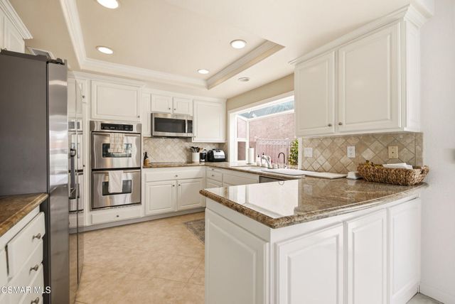 2379 Leeward Circle, Westlake Village, CA 91361