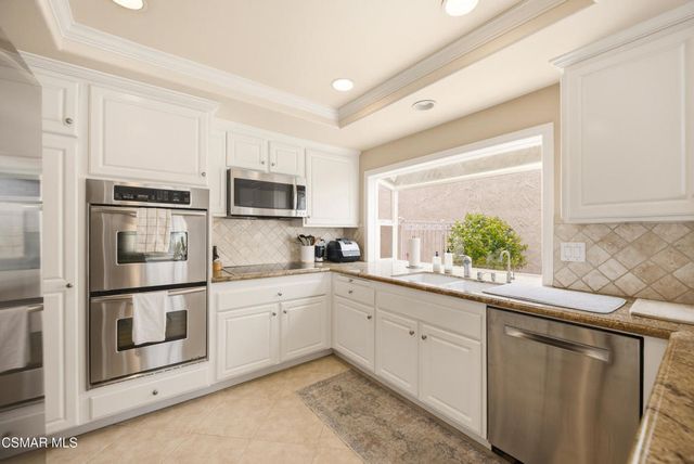 2379 Leeward Circle, Westlake Village, CA 91361