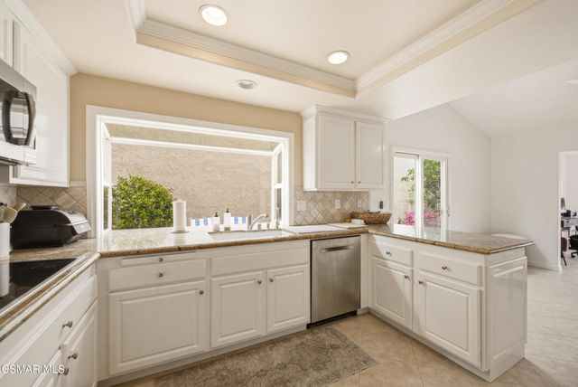 2379 Leeward Circle, Westlake Village, CA 91361