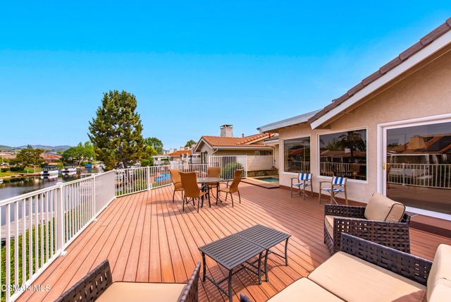 2379 Leeward Circle, Westlake Village, CA 91361