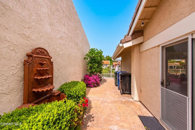 2379 Leeward Circle, Westlake Village, CA 91361