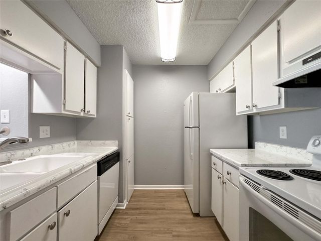 260 El Dorado Boulevard 2413, Houston, TX 77598