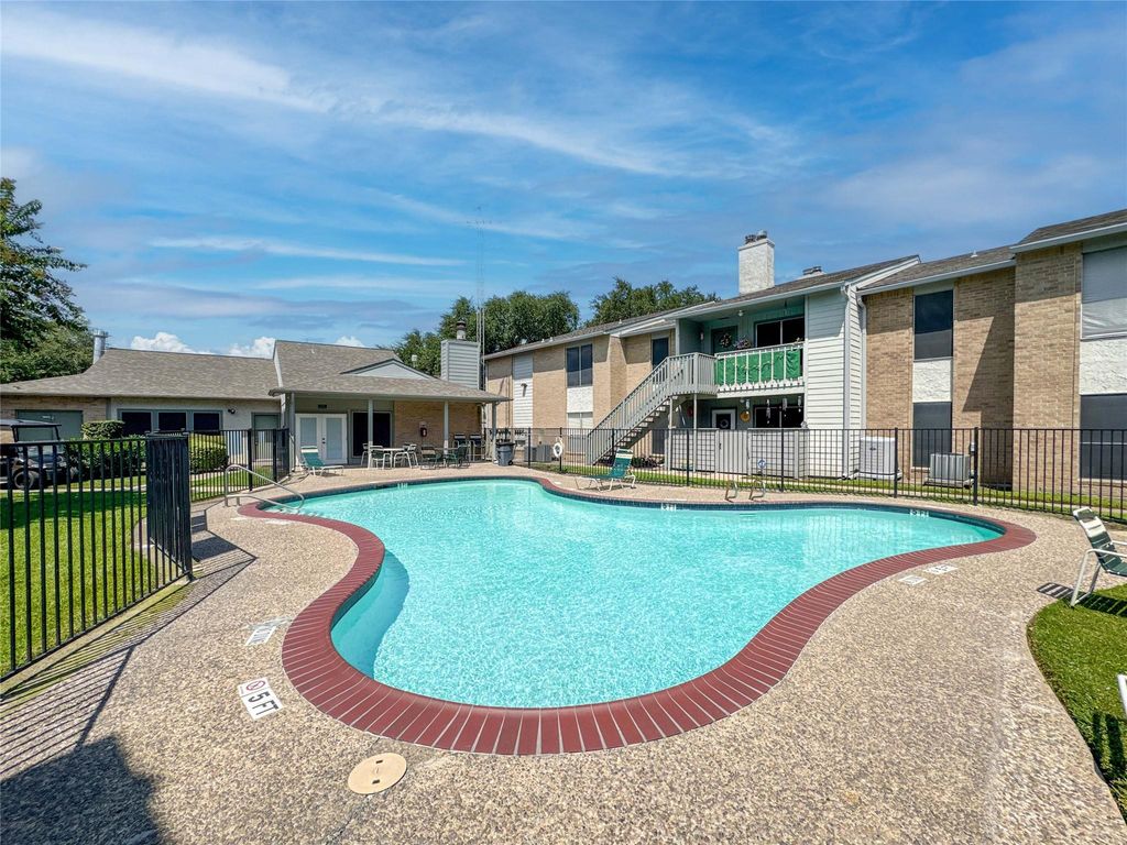 260 El Dorado Boulevard 2413, Houston, TX 77598