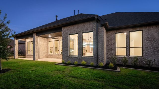 202 Victoria Court, Montgomery, TX 77356