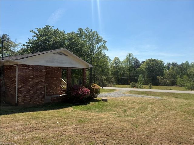 2387 Ashley Loop, Reidsville, NC 27320