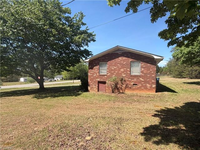 2387 Ashley Loop, Reidsville, NC 27320