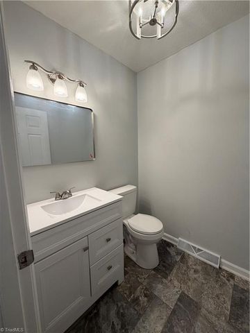 2387 Ashley Loop, Reidsville, NC 27320