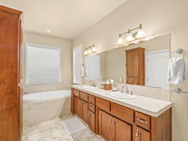 16787 Paula Road, Madera, CA 93636