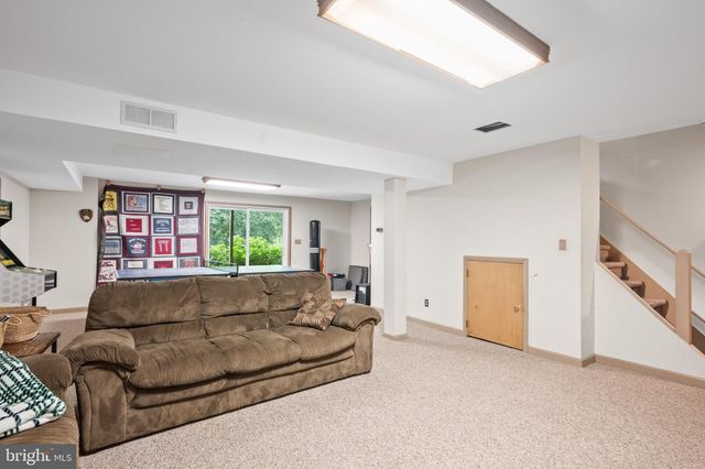 10 SHADY HOLLOW, Reading, PA 19607