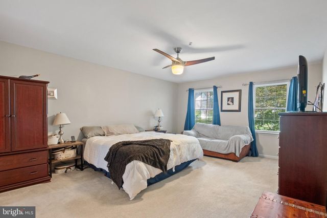 10 SHADY HOLLOW, Reading, PA 19607