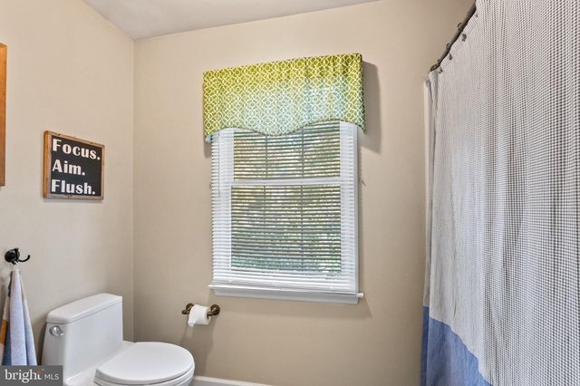 10 SHADY HOLLOW, Reading, PA 19607