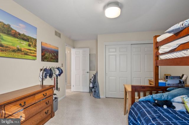 10 SHADY HOLLOW, Reading, PA 19607
