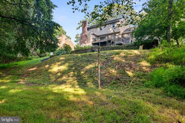 10 SHADY HOLLOW, Reading, PA 19607