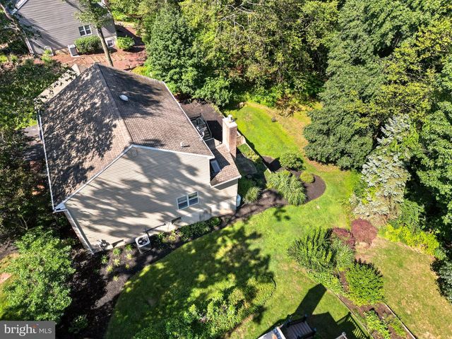 10 SHADY HOLLOW, Reading, PA 19607