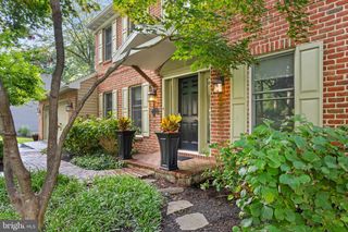 10 SHADY HOLLOW, Reading, PA 19607