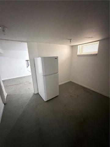 1220 S Ash Avenue, Independence, MO 64052