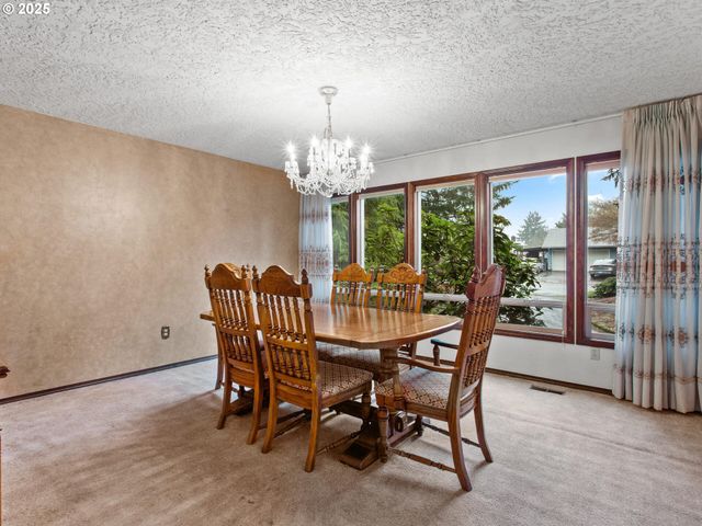 413 Nw 7th St, Battle Ground, WA 98604