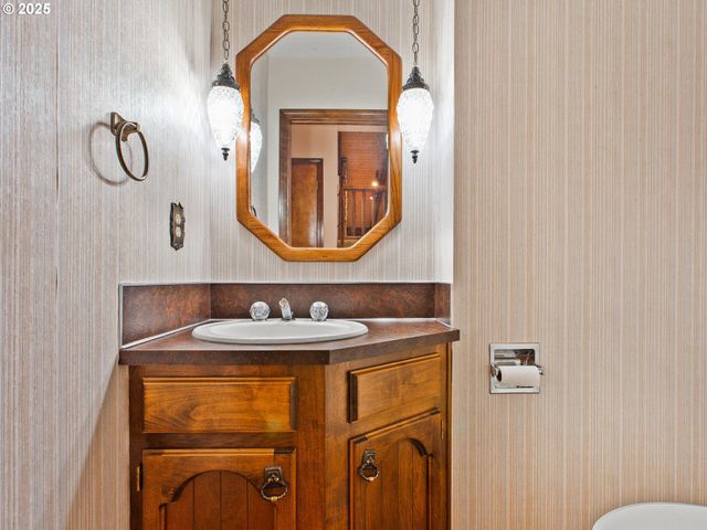 413 Nw 7th St, Battle Ground, WA 98604