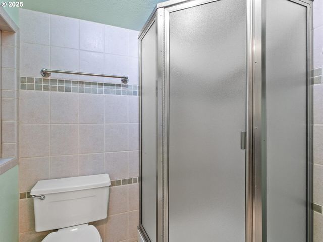 413 Nw 7th St, Battle Ground, WA 98604