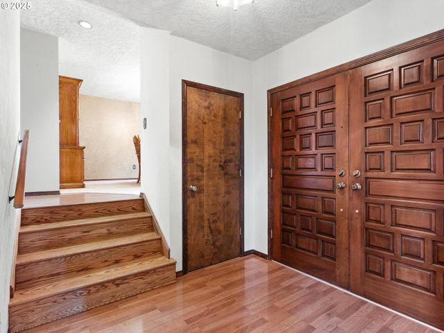 413 Nw 7th St, Battle Ground, WA 98604