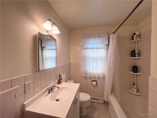 480 West Hazeltine Avenue, Tonawanda, NY 14217