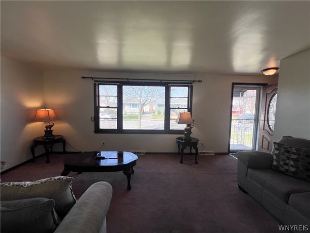 480 West Hazeltine Avenue, Tonawanda, NY 14217