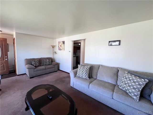 480 West Hazeltine Avenue, Tonawanda, NY 14217