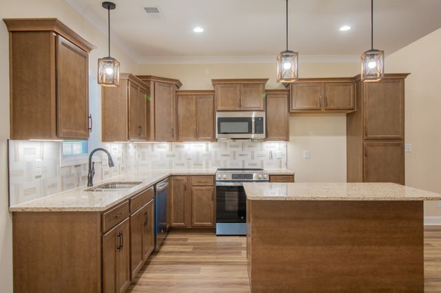 3 Rawlings Rd, Woodlawn, TN 37191