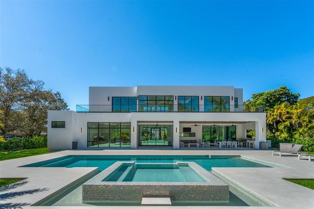 9525 SW 95th Court, Miami, FL 33176