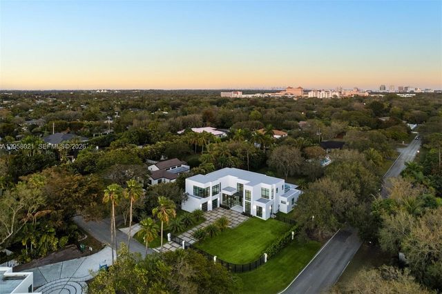 9525 SW 95th Court, Miami, FL 33176