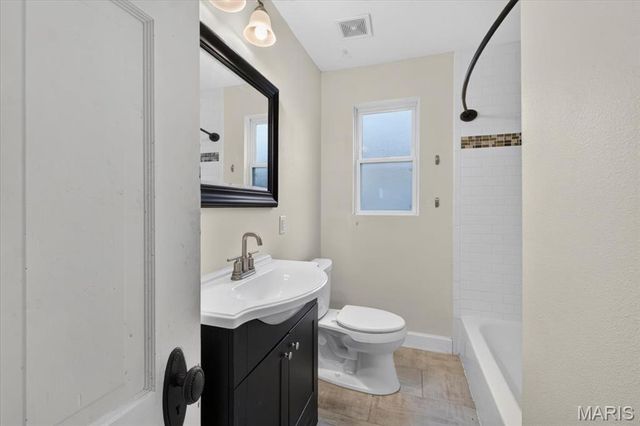 3708 Killarney Court, St Louis, MO 63114