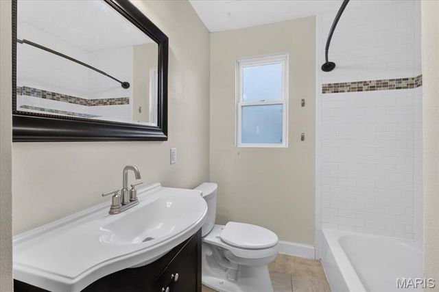 3708 Killarney Court, St Louis, MO 63114