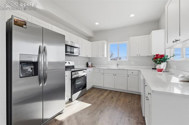 6748 Condor Hill Heights, Colorado Springs, CO 80915