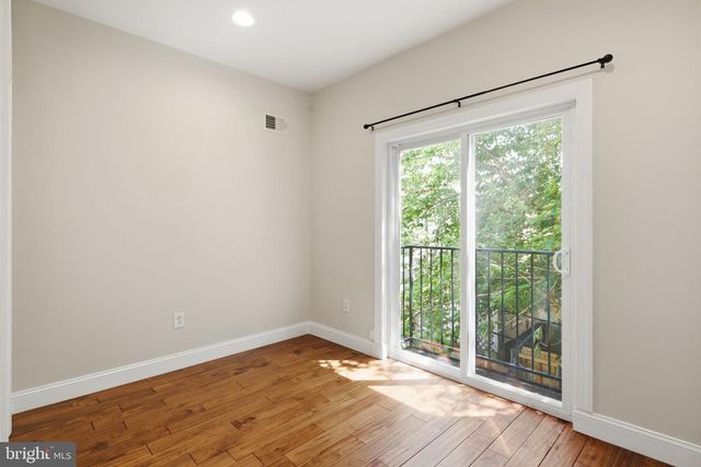 2340 GREENWICH ST, Philadelphia, PA 19146