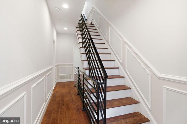 2340 GREENWICH ST, Philadelphia, PA 19146