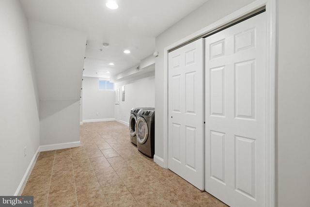 2340 GREENWICH ST, Philadelphia, PA 19146