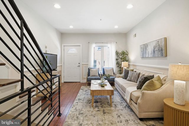 2340 GREENWICH ST, Philadelphia, PA 19146