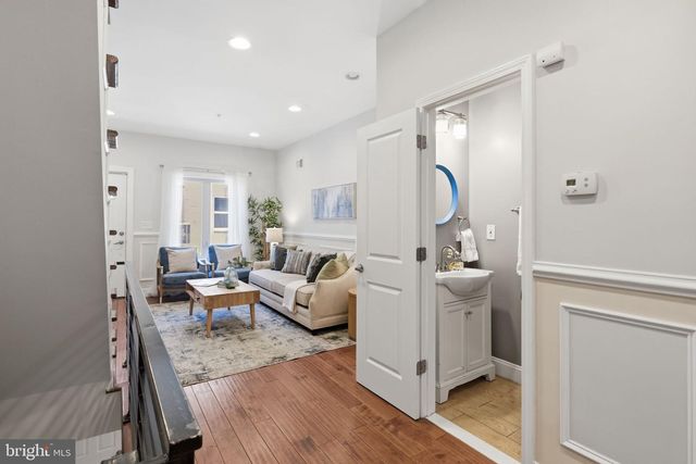 2340 GREENWICH ST, Philadelphia, PA 19146